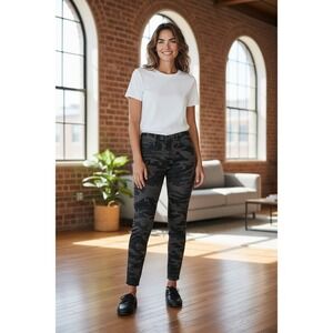 Levi's 711 Skinny Jeans Gray Camouflage Print‎ Women's Size 28